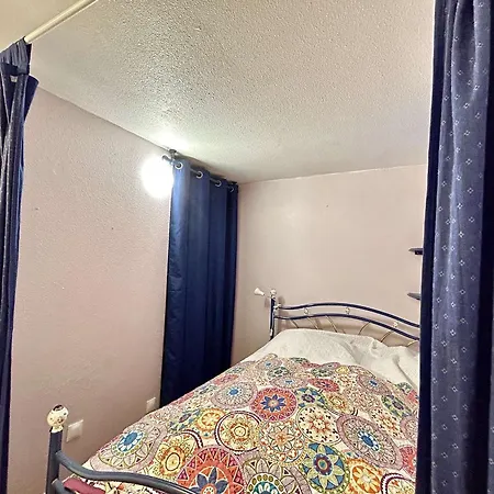 Sainte-maxime: Mezzanine 4 Couchages A 50m De La - Fr-1-226-547 Apartamento *