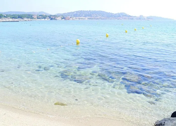 Sainte-maxime: Mezzanine 4 Couchages A 50m De La - Fr-1-226-547 Апартаменти