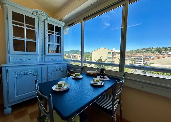 Sainte-maxime: Mezzanine 4 Couchages A 50m De La - Fr-1-226-547 Апартаменти Сент-Максім