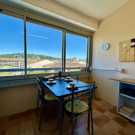 Sainte-maxime: Mezzanine 4 Couchages A 50m De La - Fr-1-226-547 Sainte-Maxime