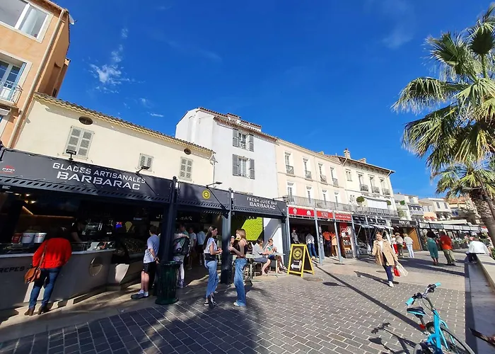 Sainte-maxime: Mezzanine 4 Couchages A 50m De La - Fr-1-226-547