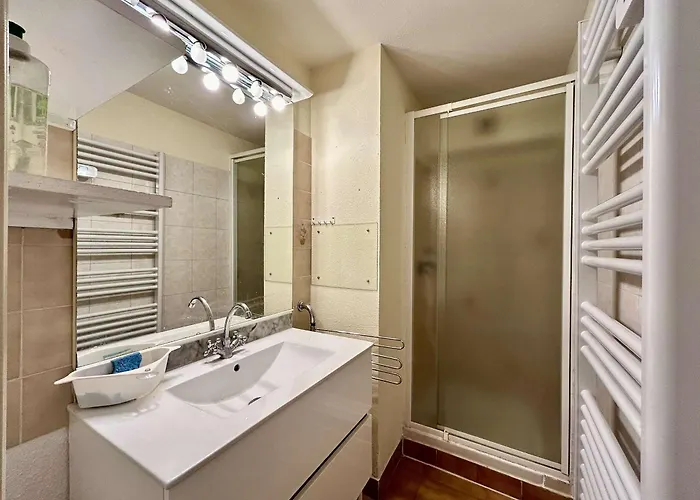 Sainte-maxime: Mezzanine 4 Couchages A 50m De La - Fr-1-226-547 *